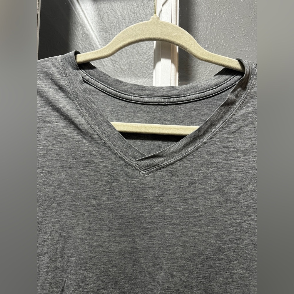 Lululemon 5 Year Basic V-Heathered Core Ultra Light Grey - Picture 6 of 7